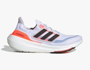 کتونی باشگاه Adidas Ultraboost Light